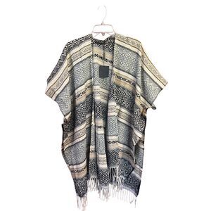 Do Everything in Love Geometric Patterned Cardigan - Black and Cream